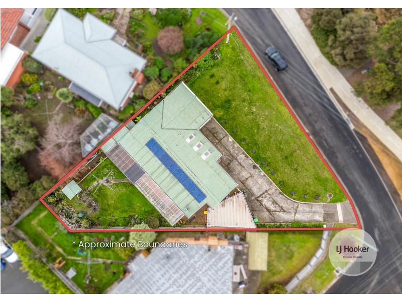 11 Esplanade, Lindisfarne TAS 7015