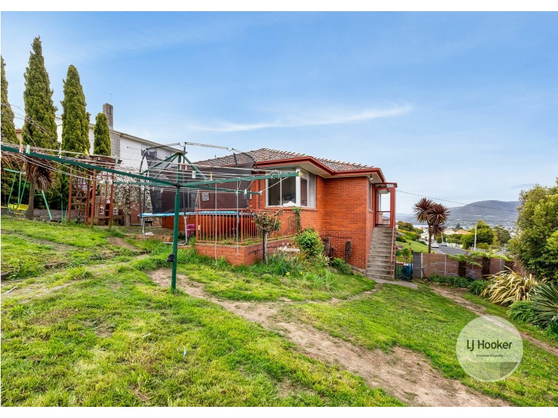 32 Hudson Crescent, Glenorchy TAS 7010