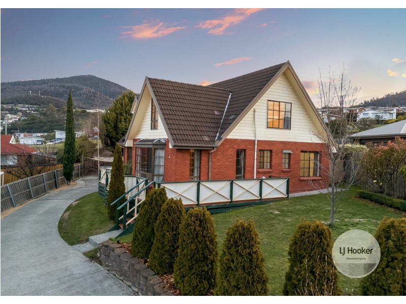 35 Chardonnay Drive, Berriedale TAS 7011