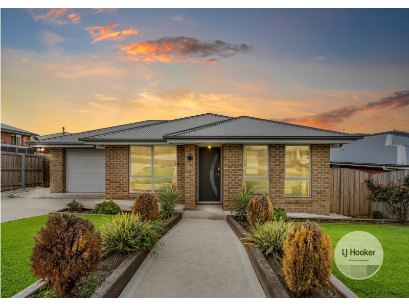 15 Ernest Road, Rokeby TAS 7019