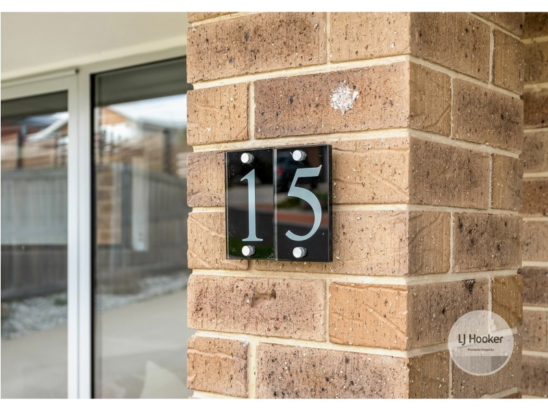15 Ernest Road, Rokeby TAS 7019