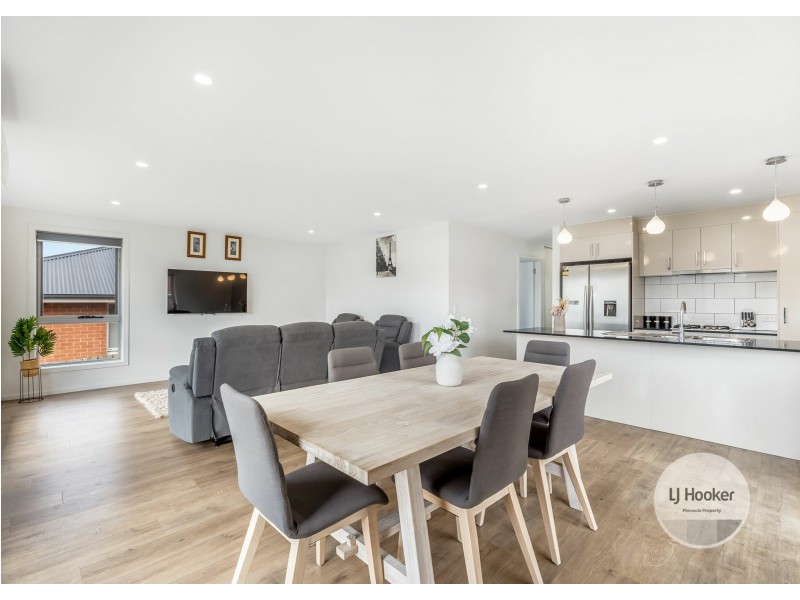 15 Ernest Road, Rokeby TAS 7019