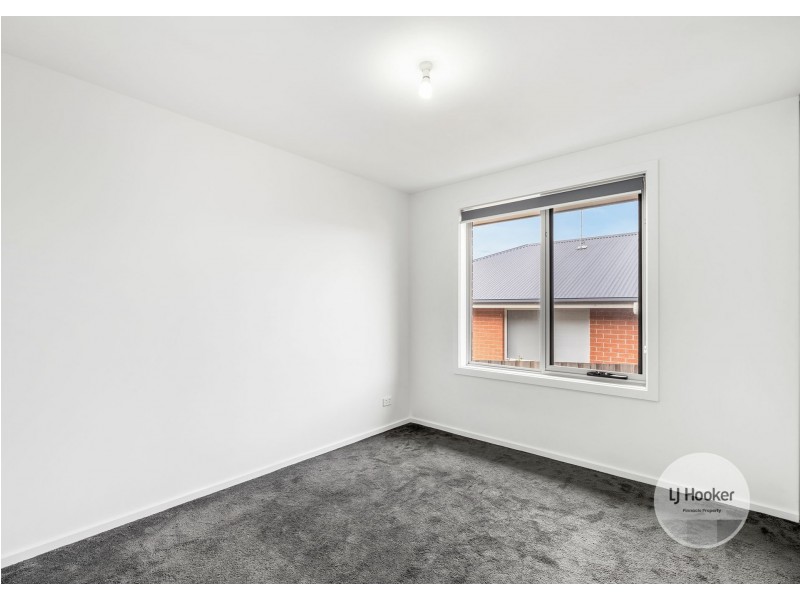 15 Ernest Road, Rokeby TAS 7019