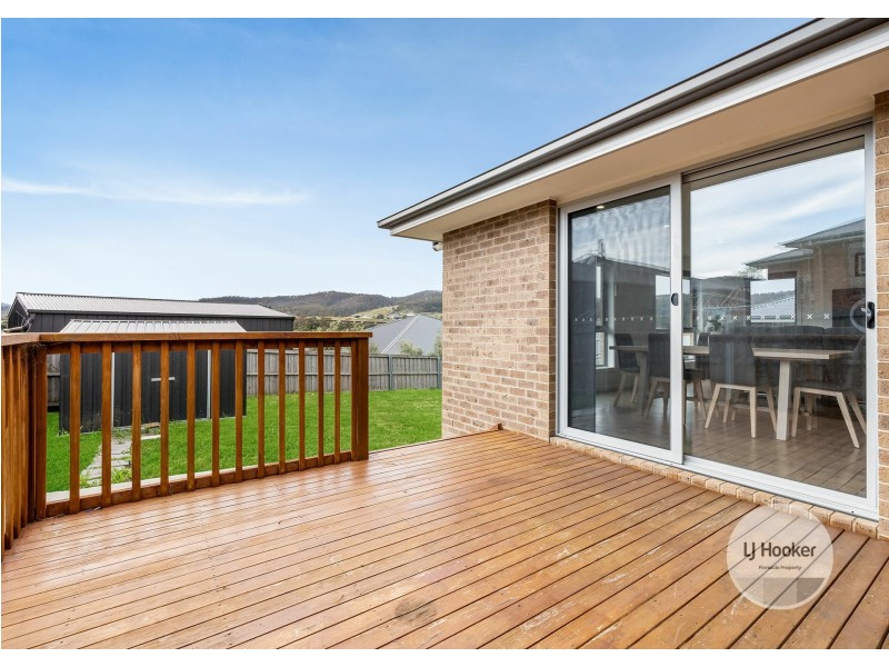 15 Ernest Road, Rokeby TAS 7019