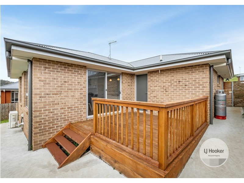 15 Ernest Road, Rokeby TAS 7019