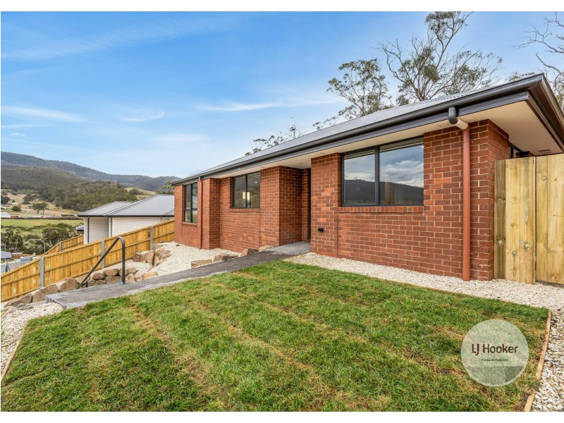 11 Fryett Drive, Claremont TAS 7011