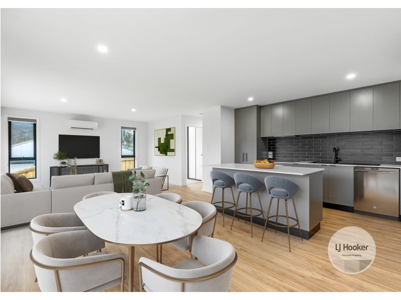 11 Fryett Drive, Claremont TAS 7011