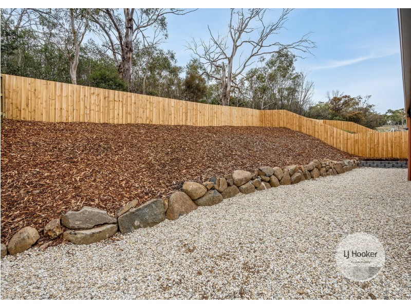 11 Fryett Drive, Claremont TAS 7011