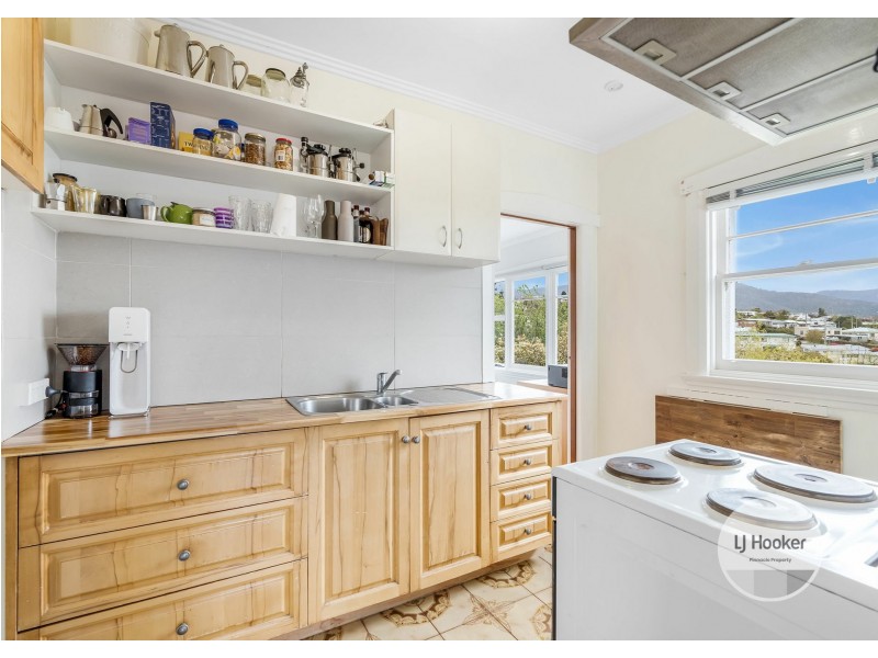 10 Wylie Crescent, West Moonah TAS 7009