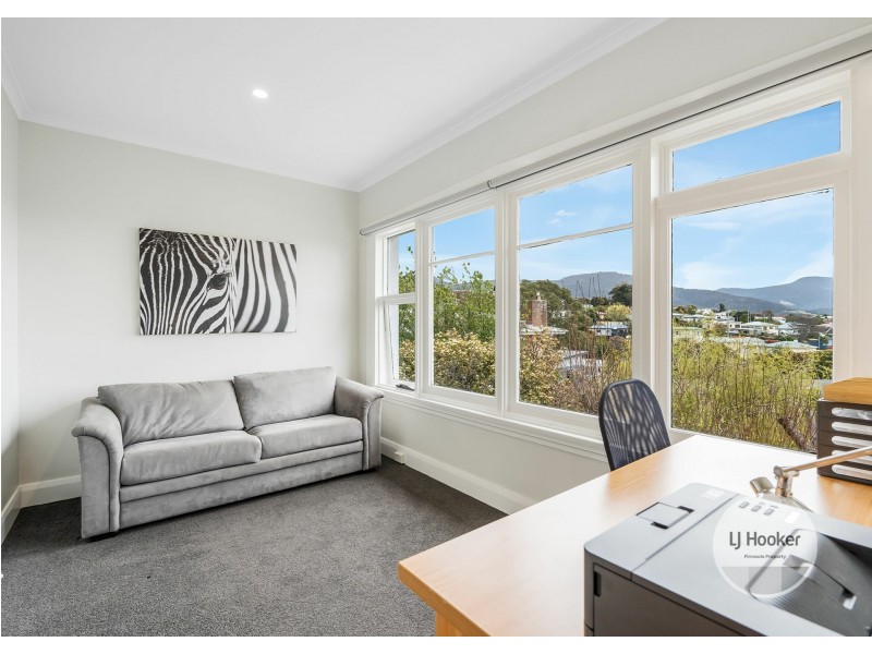10 Wylie Crescent, West Moonah TAS 7009