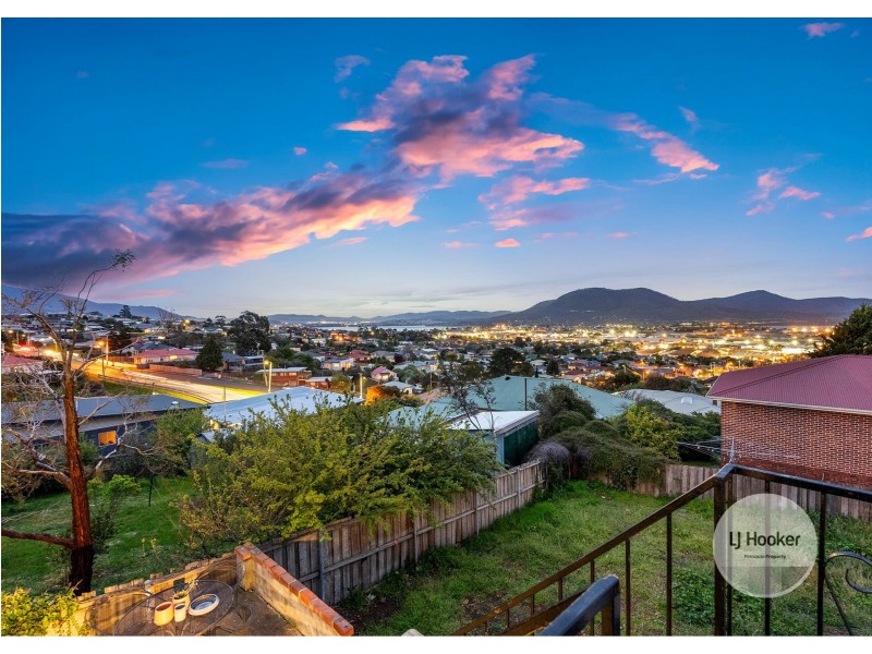 10 Wylie Crescent, West Moonah TAS 7009