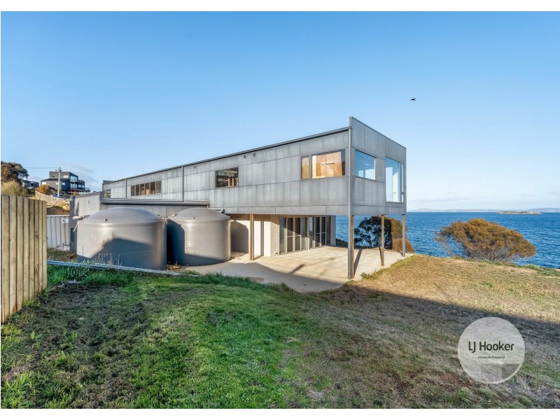 1 Casuarina Close, Primrose Sands TAS 7173