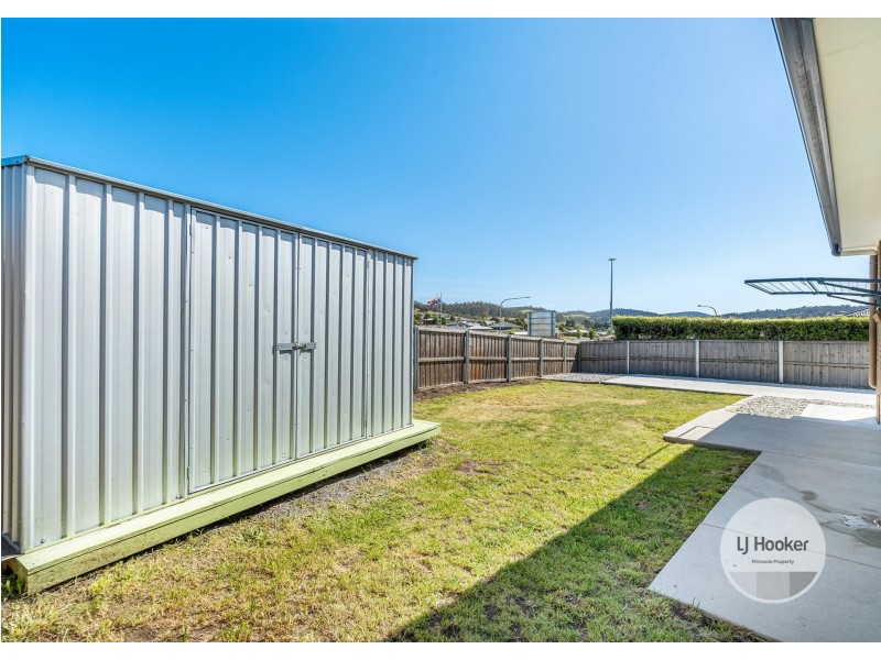 6 Ernest Road, Rokeby TAS 7019
