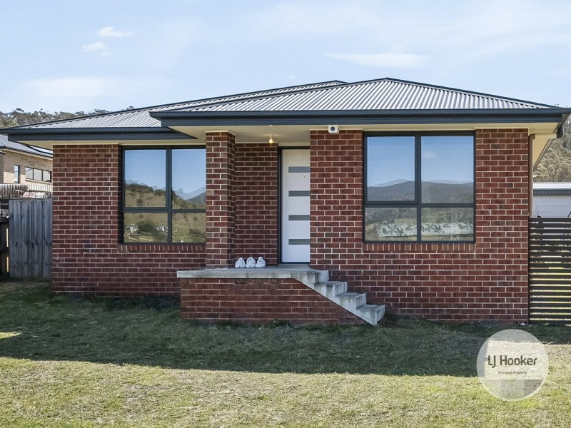 67 Kensington Street, New Norfolk TAS 7140