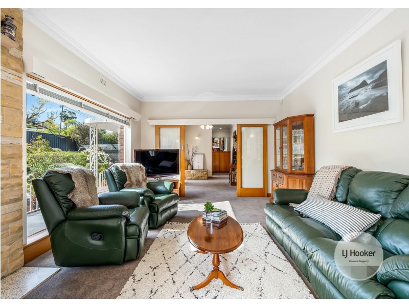 1 Lowestoft Avenue, Berriedale TAS 7011