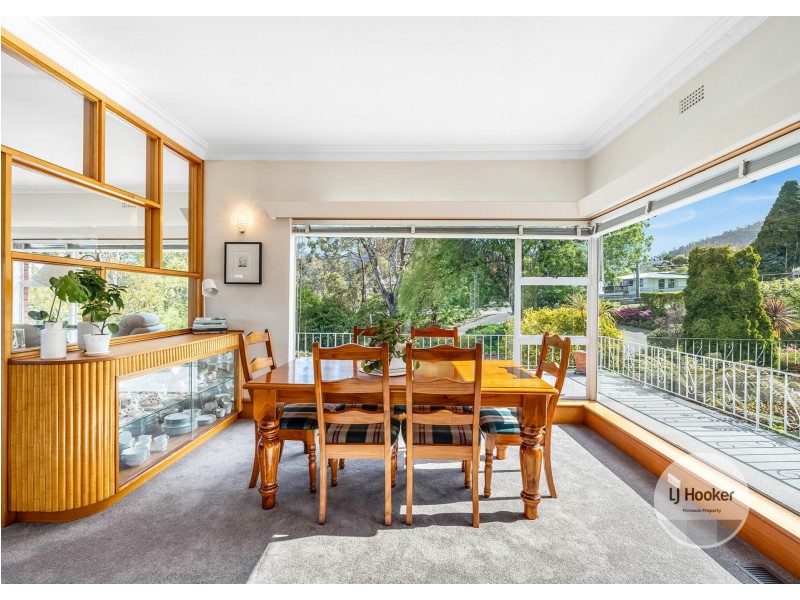 1 Lowestoft Avenue, Berriedale TAS 7011