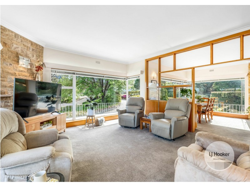 1 Lowestoft Avenue, Berriedale TAS 7011