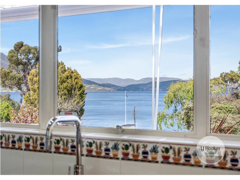 1 Lowestoft Avenue, Berriedale TAS 7011