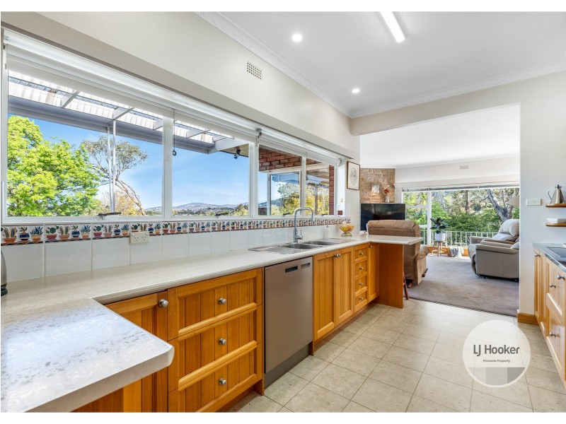 1 Lowestoft Avenue, Berriedale TAS 7011
