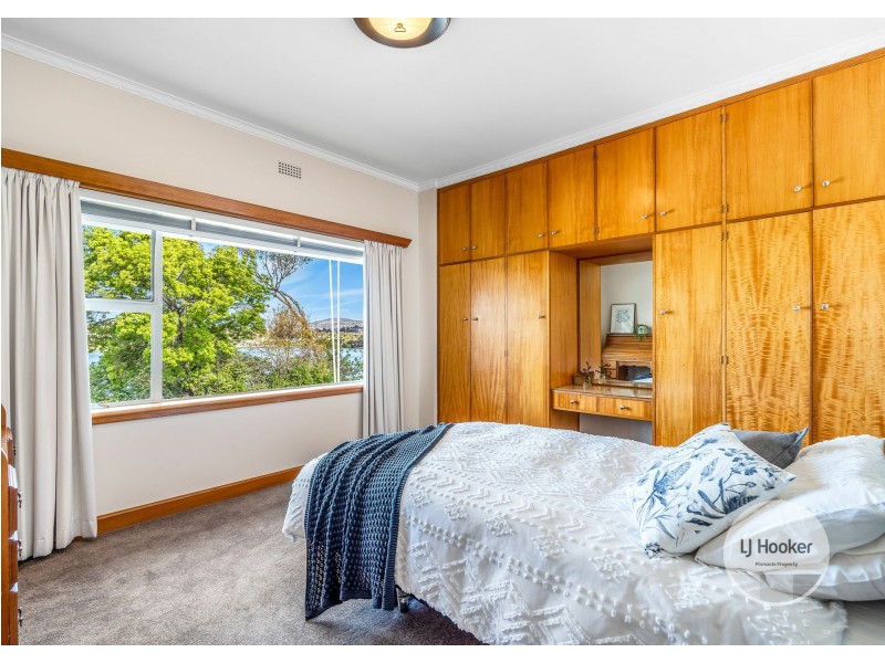 1 Lowestoft Avenue, Berriedale TAS 7011