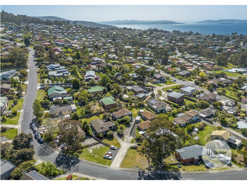 22 Diamond Drive, Blackmans Bay TAS 7052