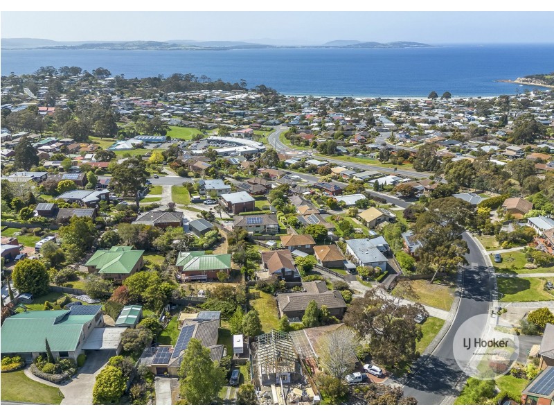 22 Diamond Drive, Blackmans Bay TAS 7052