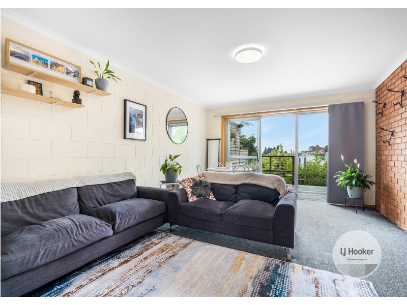 4/67 Giblin Street, Lenah Valley TAS 7008
