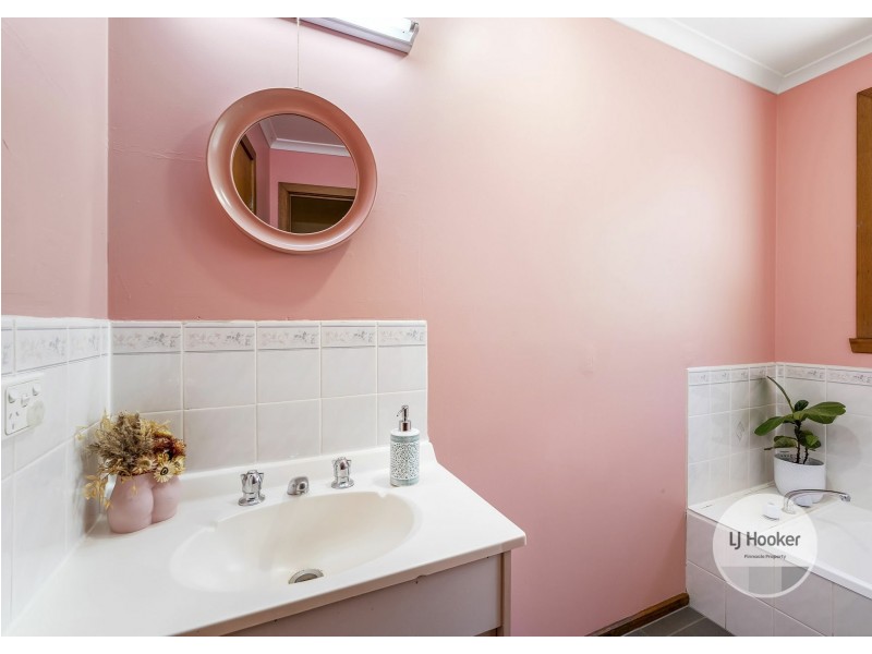 Unit 8/1 Bromby Street, New Town TAS 7008