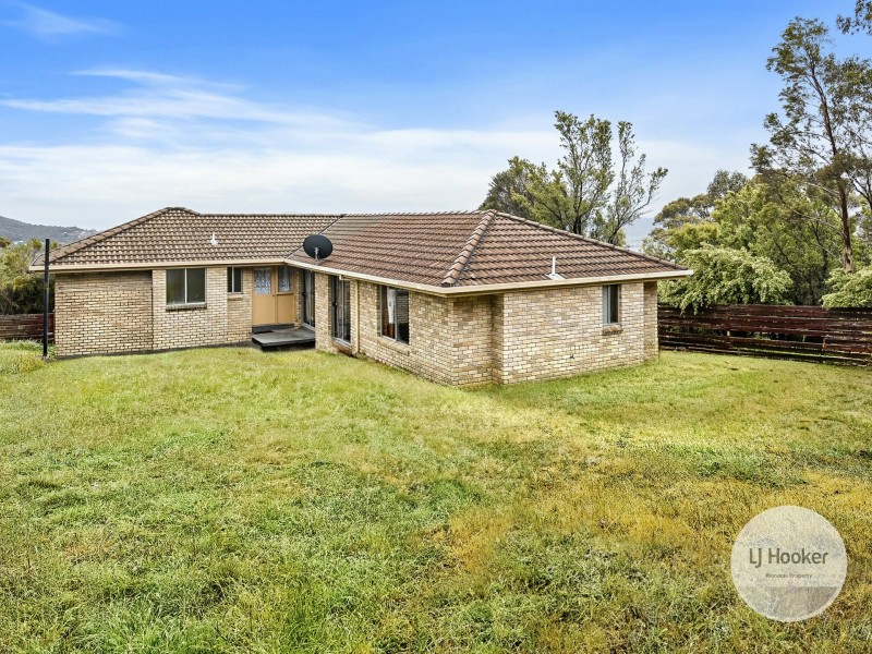 14 Lachlan Drive, Mount Nelson TAS 7007