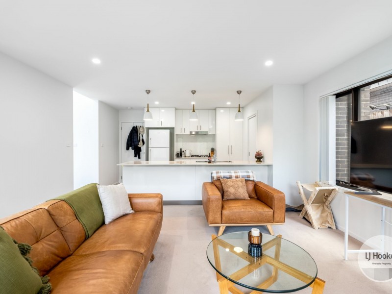 2/6 Dowding Crescent, New Town TAS 7008