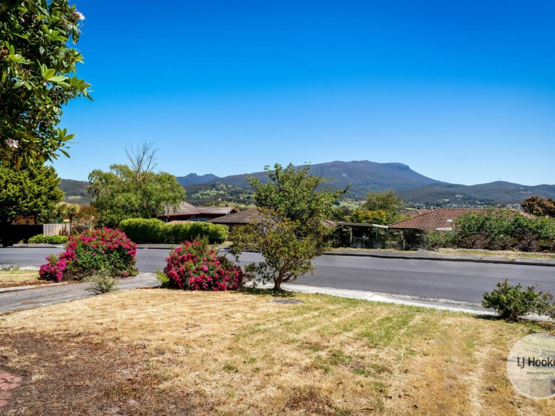 4 Hawthorn Drive, Kingston TAS 7050