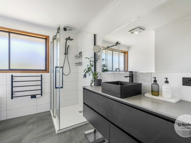 4 Hawthorn Drive, Kingston TAS 7050