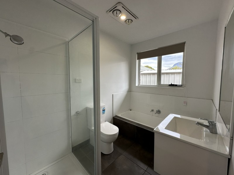 2/33 Barry Street, Glenorchy TAS 7010