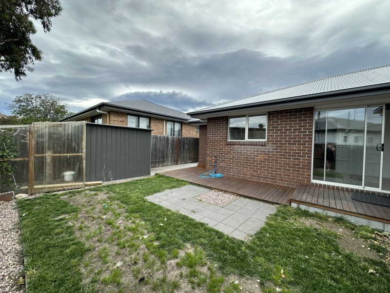 2/33 Barry Street, Glenorchy TAS 7010