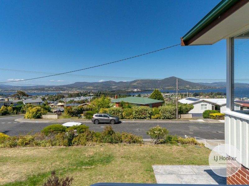 50 Centenary Crescent, Claremont TAS 7011