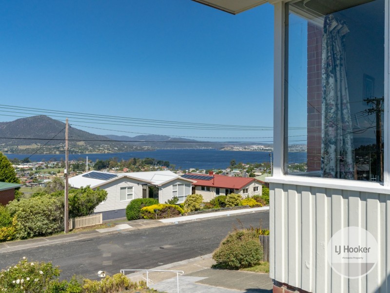 50 Centenary Crescent, Claremont TAS 7011