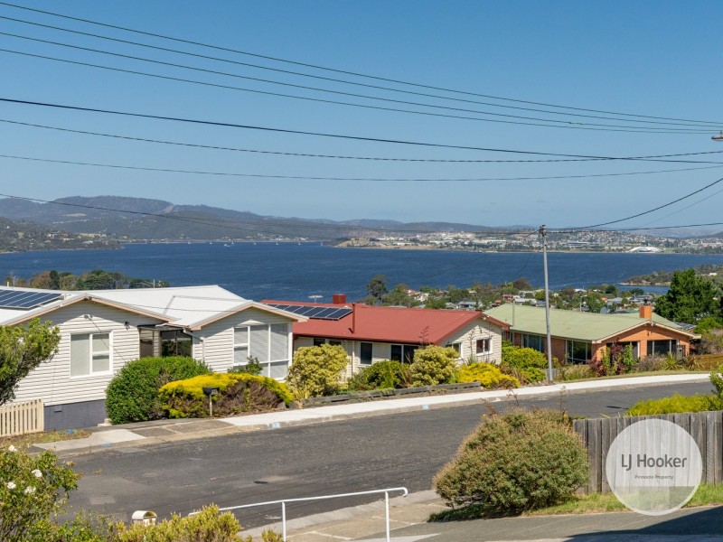 50 Centenary Crescent, Claremont TAS 7011