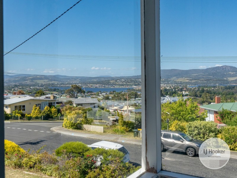 50 Centenary Crescent, Claremont TAS 7011