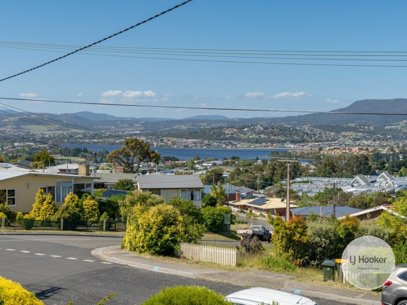 50 Centenary Crescent, Claremont TAS 7011