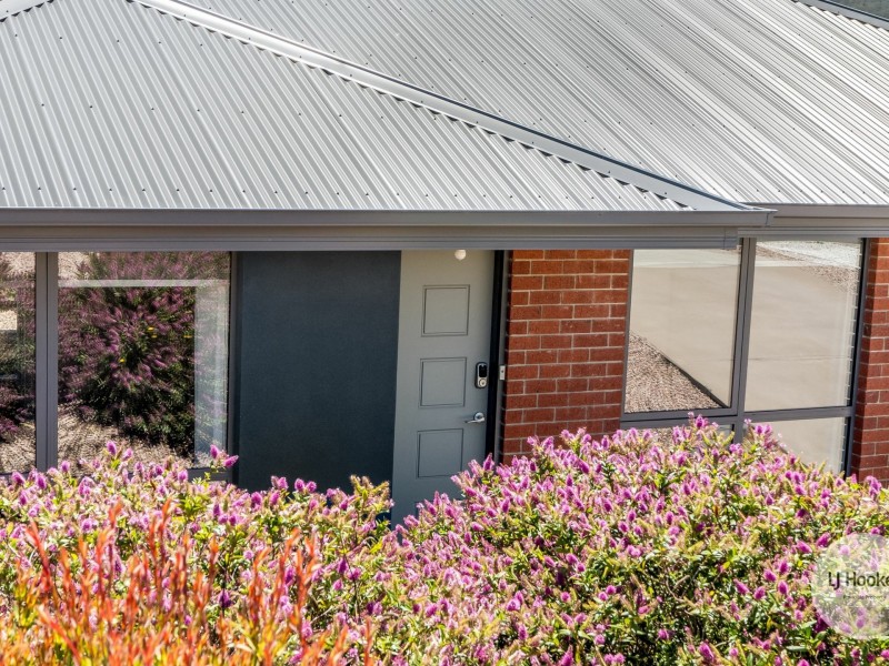 36 Vivian Drive, Rokeby TAS 7019