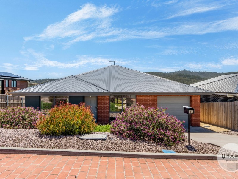 36 Vivian Drive, Rokeby TAS 7019