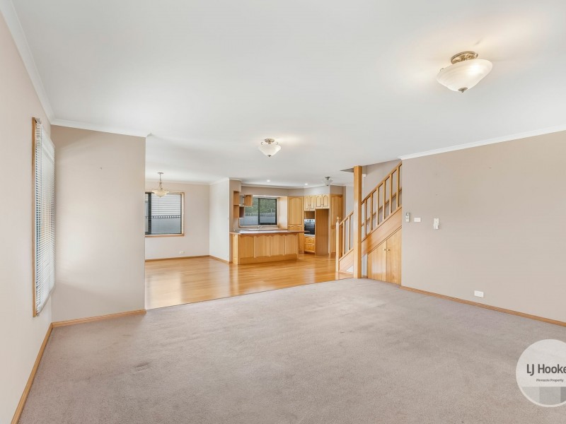 1/54 Bounty Street, Warrane TAS 7018