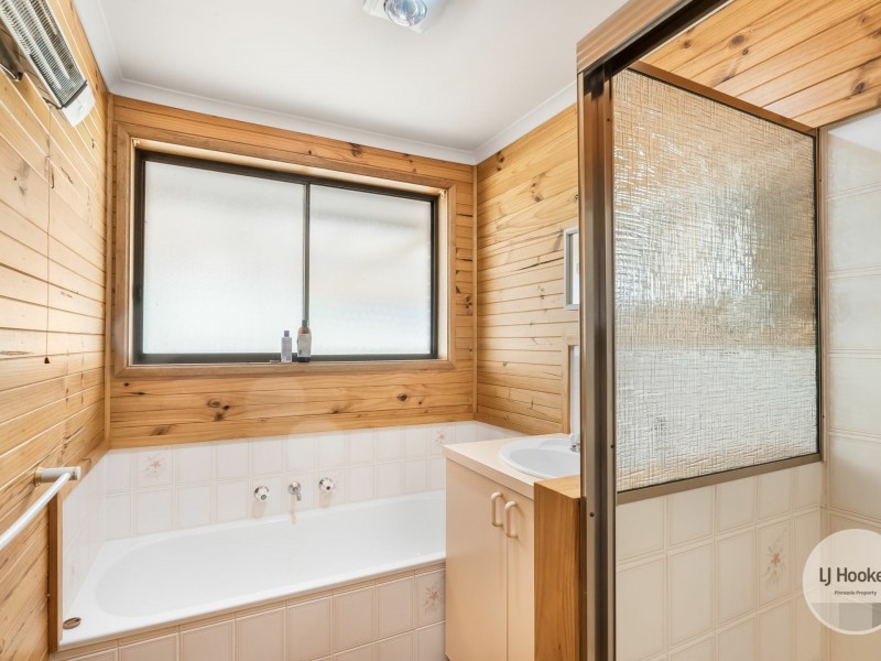 15 Lighton Way, Lenah Valley TAS 7008