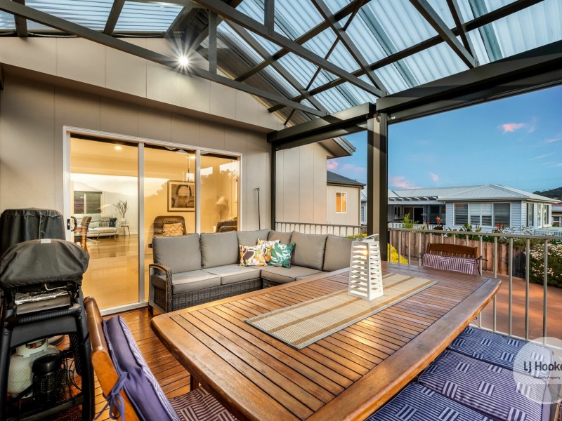12 Rowitta Road, Lindisfarne TAS 7015