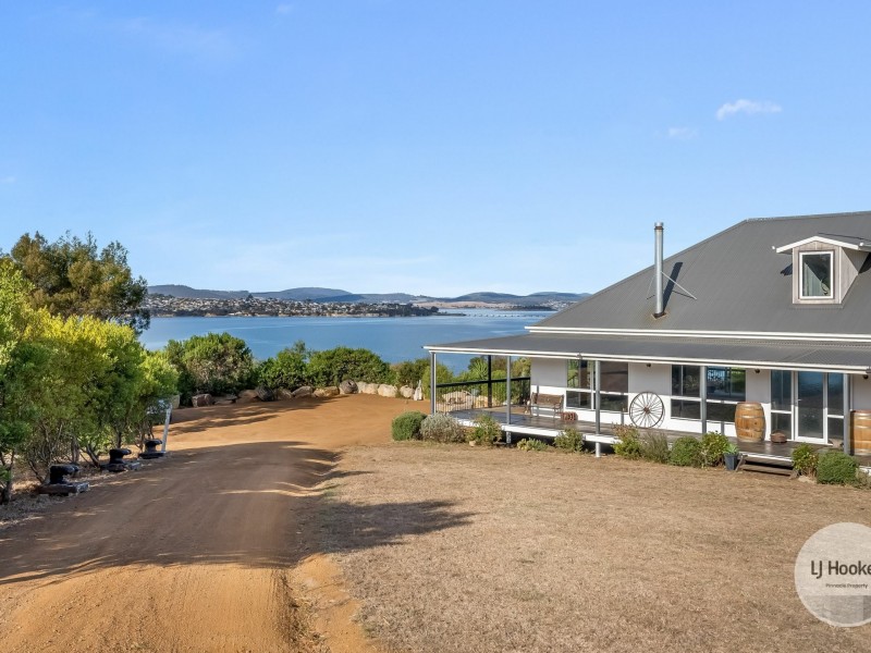 641 Shark Point Road, Penna TAS 7171