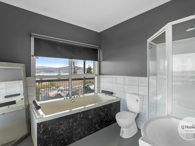 641 Shark Point Road, Penna TAS 7171