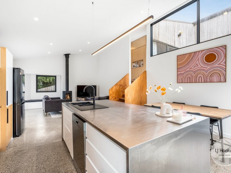 22 Manresa Court, Sandy Bay TAS 7005