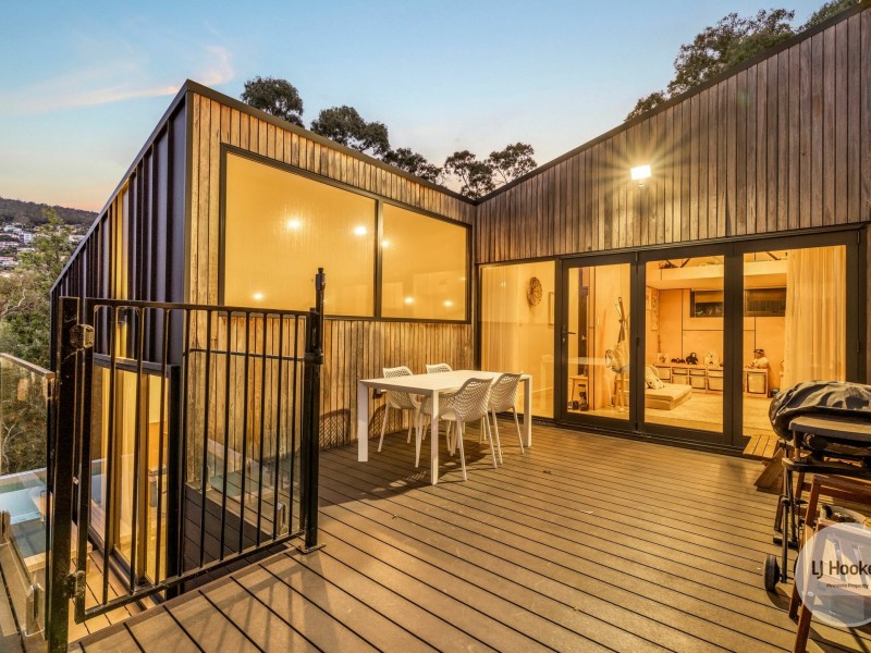 22 Manresa Court, Sandy Bay TAS 7005