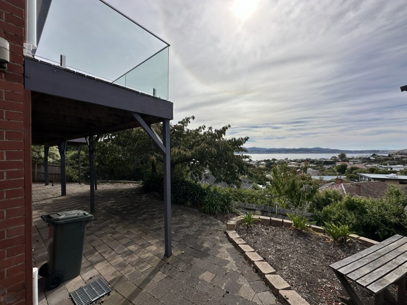 2/66 Red Chapel Avenue, Sandy Bay TAS 7005