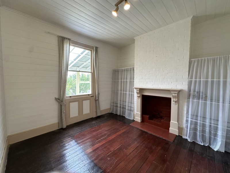 152 Gordons Hill Road, Lindisfarne TAS 7015